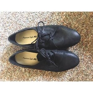 black sparkly dress shoes